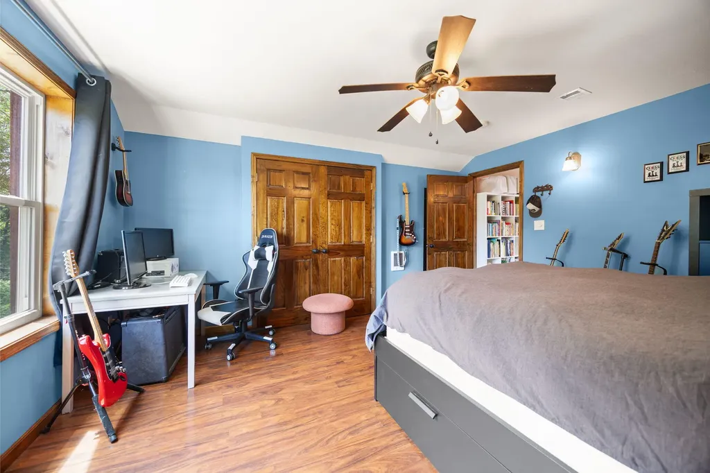 1717 Halltown Road Canmer KY 42722