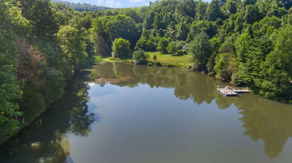 716 Renfro Creek Road Mt Vernon KY 40456