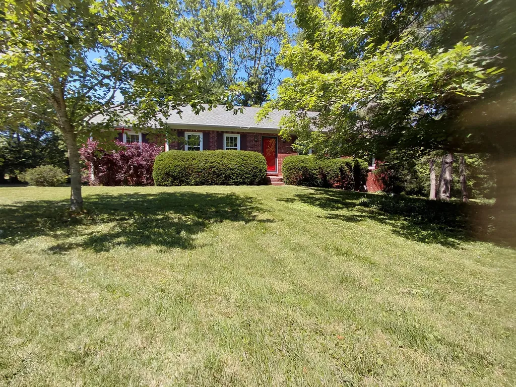 529 Silverbrook Drive Danville KY 40422