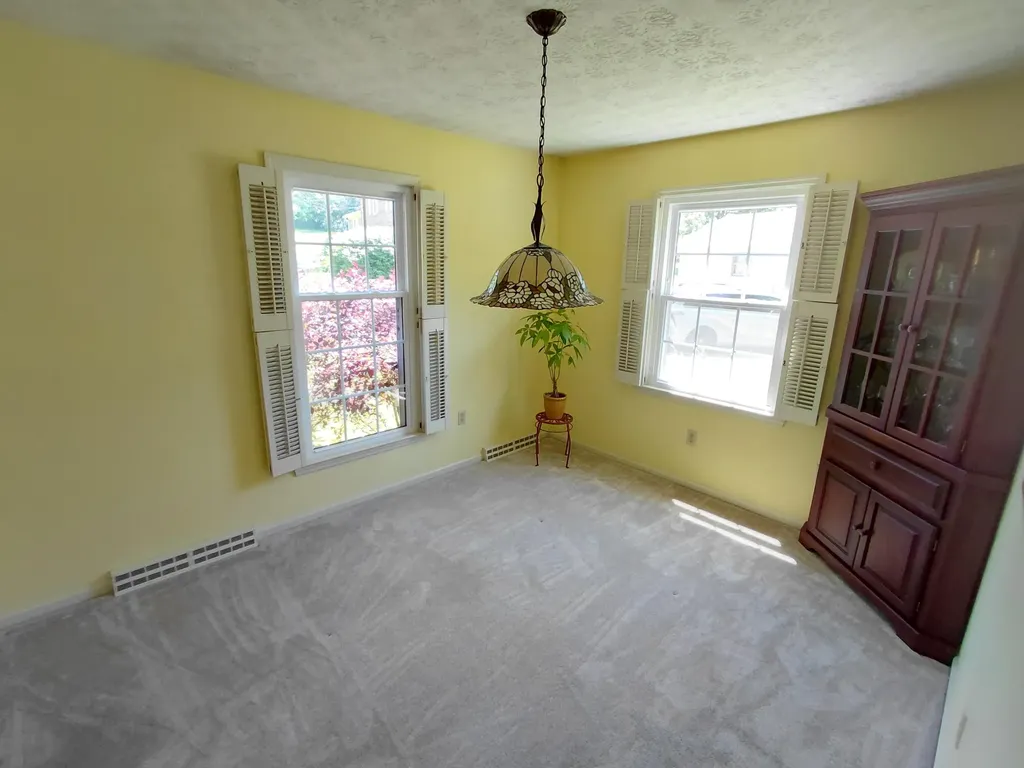 529 Silverbrook Drive Danville KY 40422