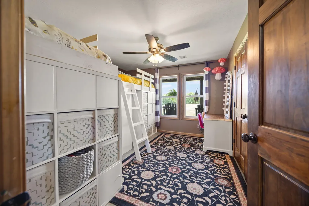 1717 Halltown Road Canmer KY 42722