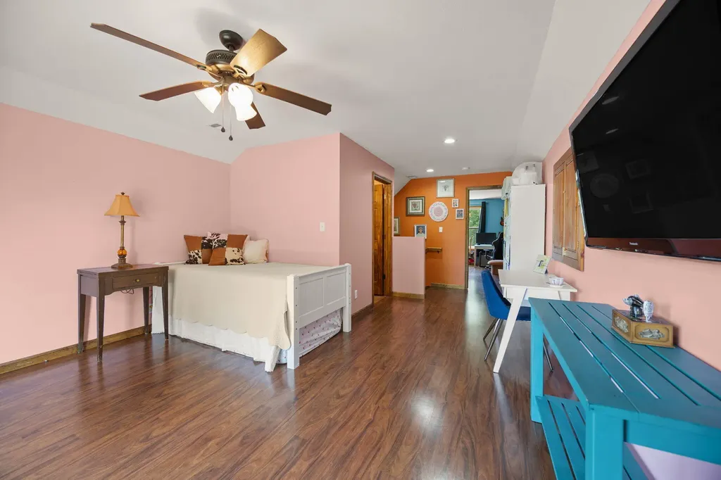 1717 Halltown Road Canmer KY 42722