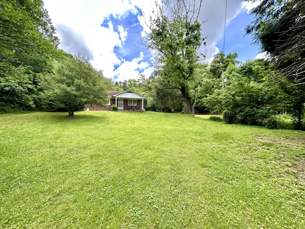 269 Strawberry Road Monticello KY 42633