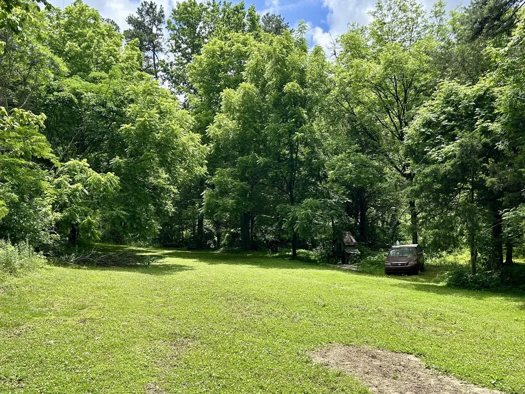 269 Strawberry Road Monticello KY 42633