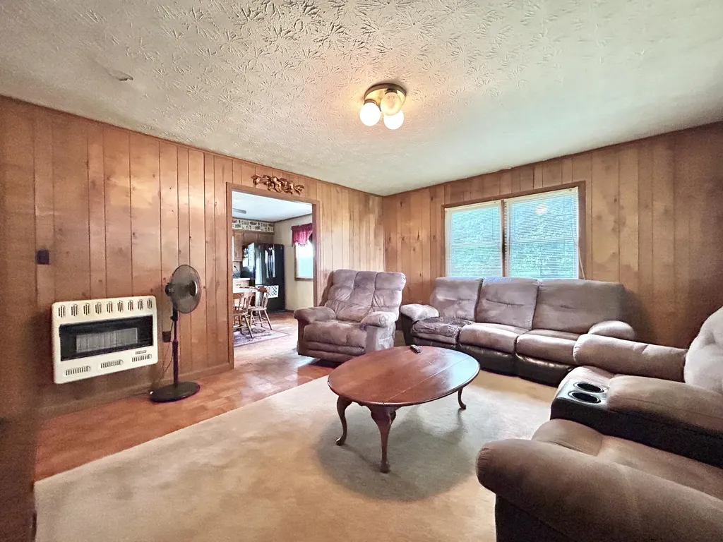 269 Strawberry Road Monticello KY 42633