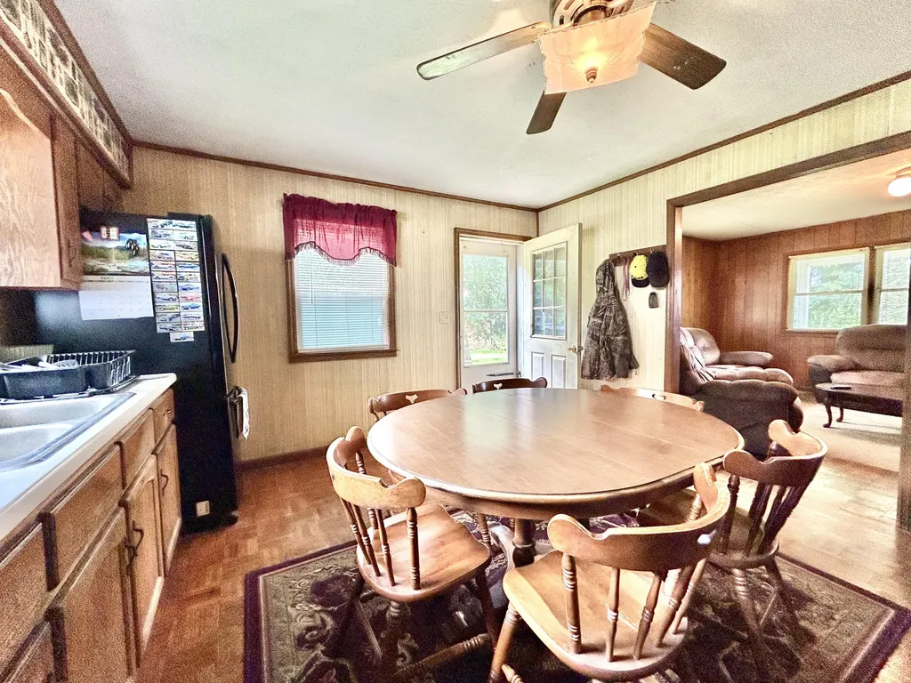 269 Strawberry Road Monticello KY 42633