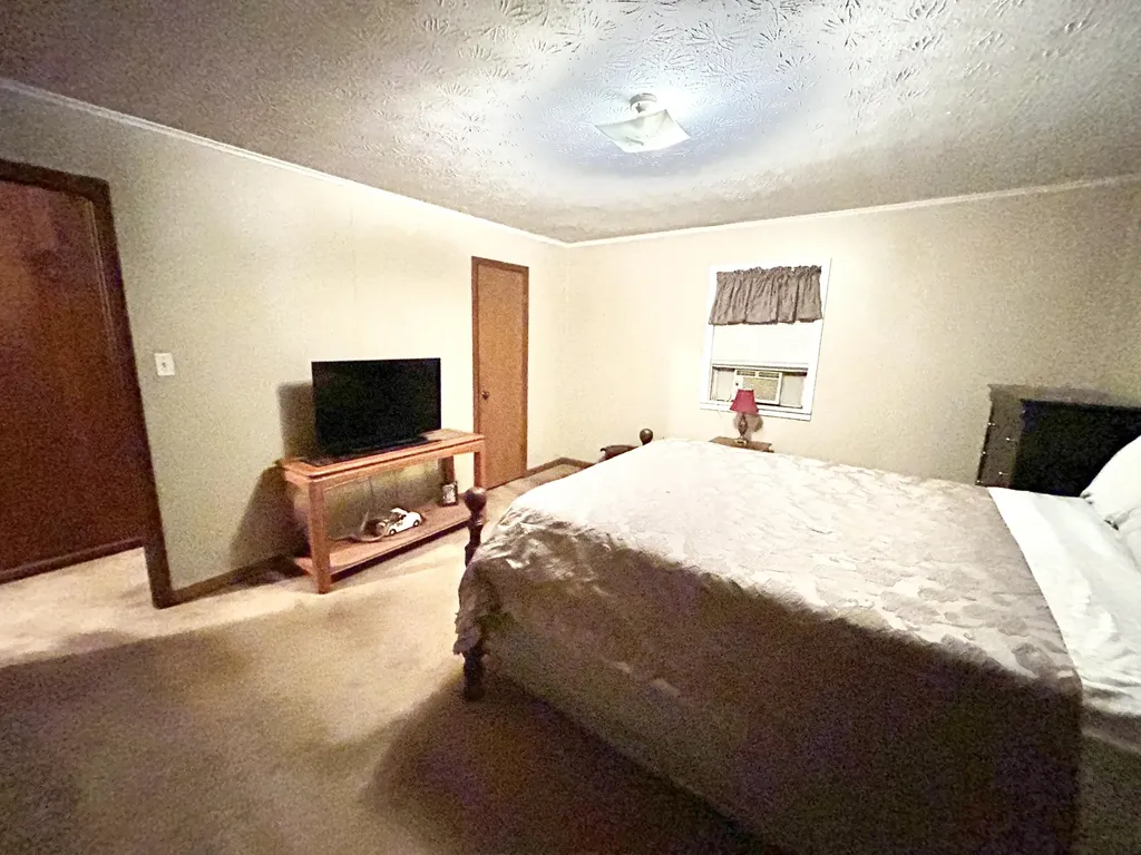 269 Strawberry Road Monticello KY 42633