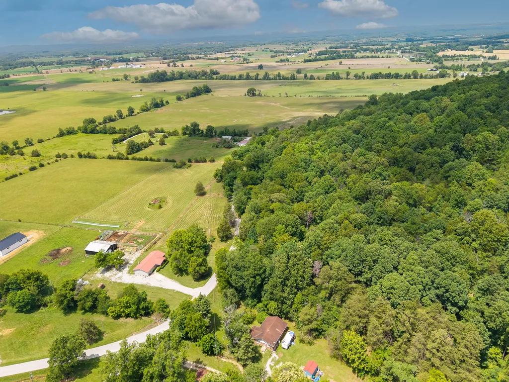 269 Strawberry Road Monticello KY 42633