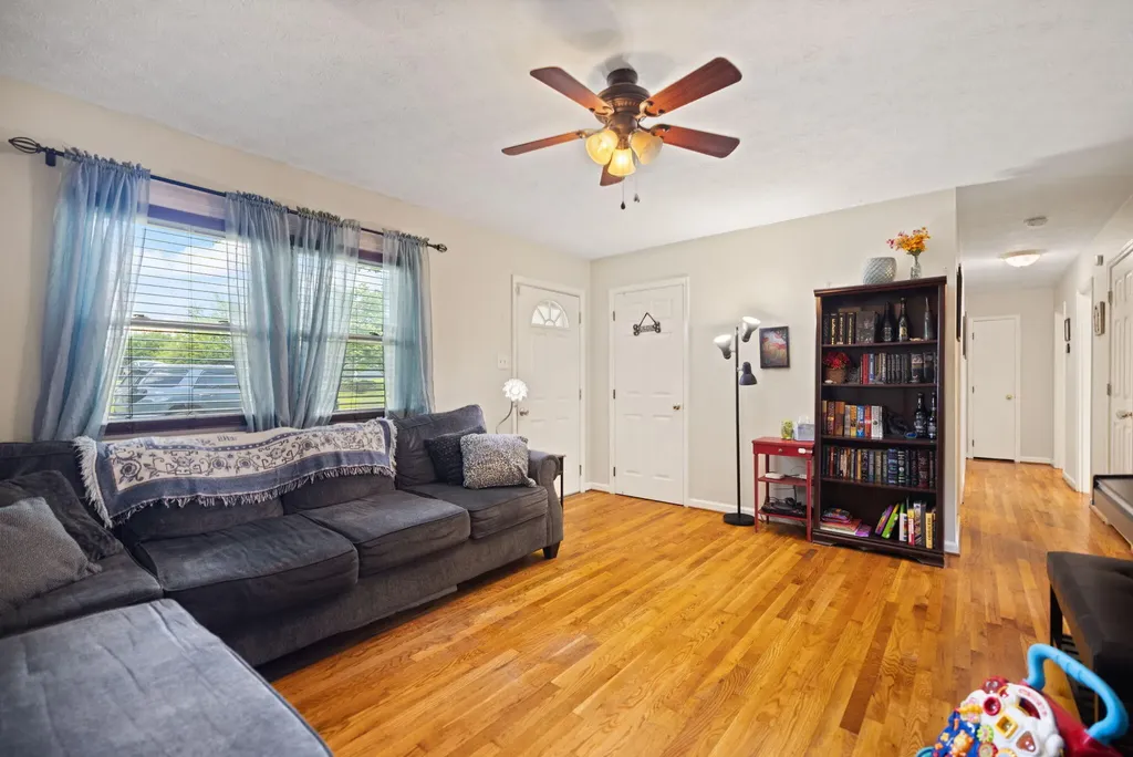 105 Hager Drive Richmond KY 40475