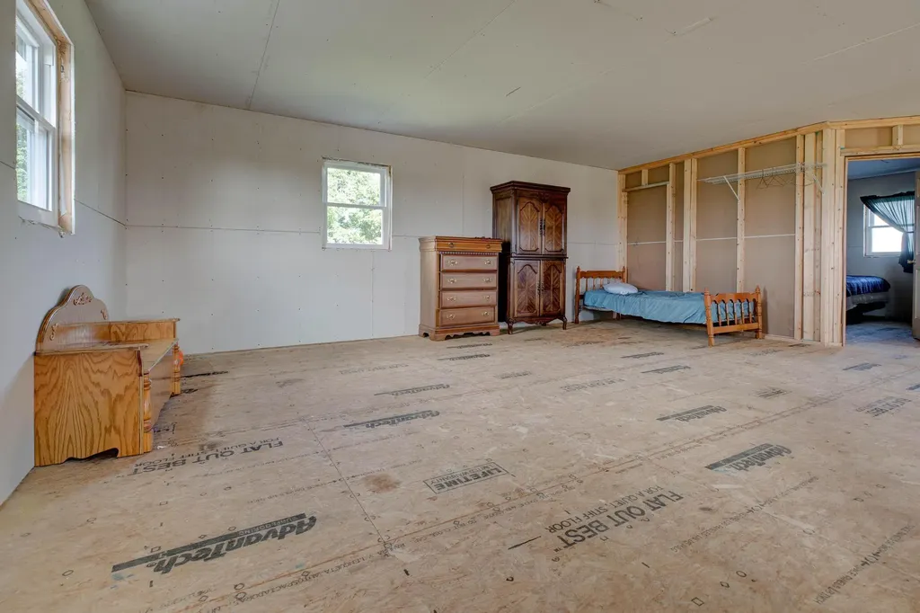 1053 Shrout Road Owingsville KY 40360