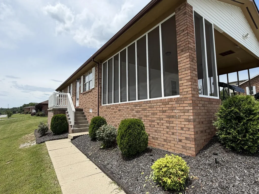 1039 Cardinal Drive Corbin KY 40701