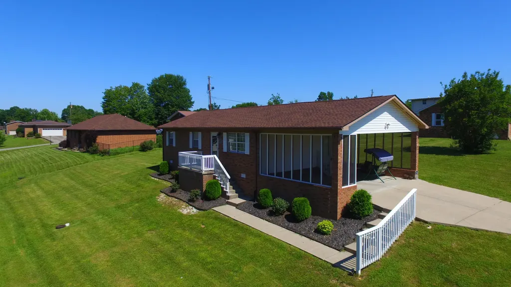 1039 Cardinal Drive Corbin KY 40701