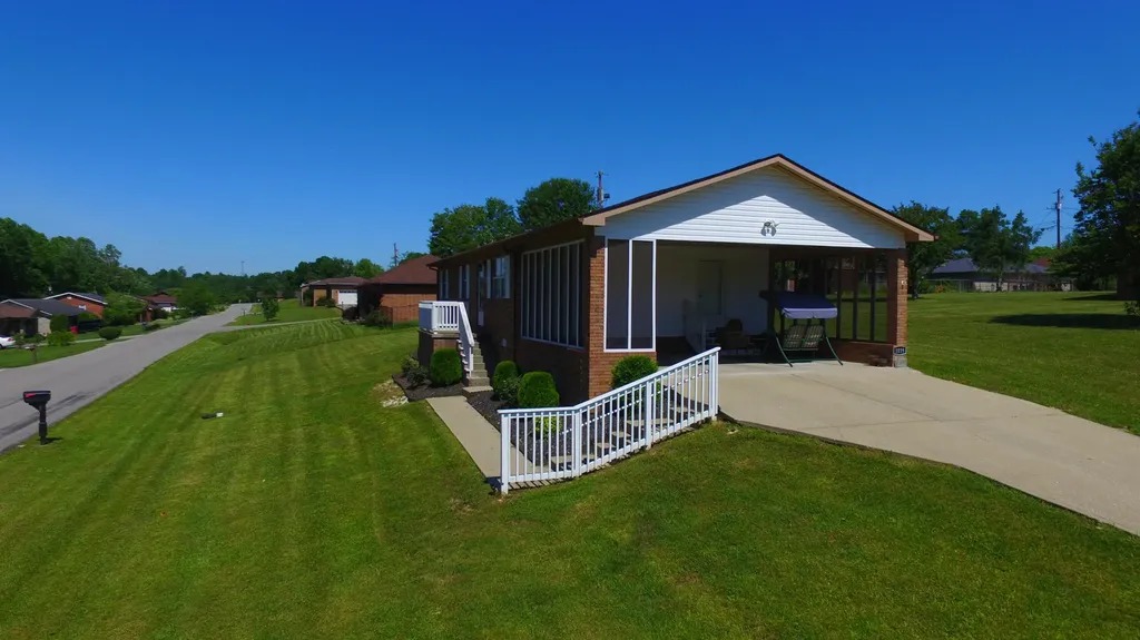 1039 Cardinal Drive Corbin KY 40701