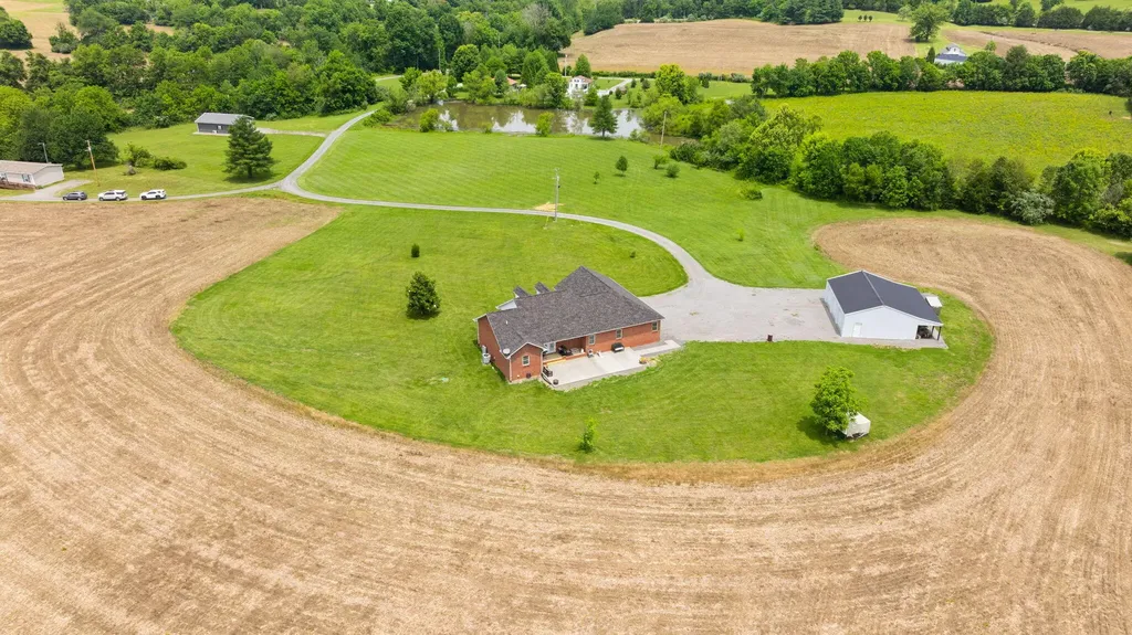 176 Wetland Drive Jamestown KY 42629