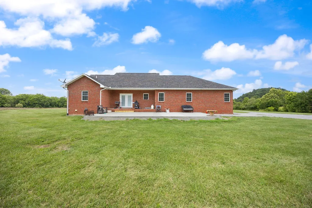 176 Wetland Drive Jamestown KY 42629