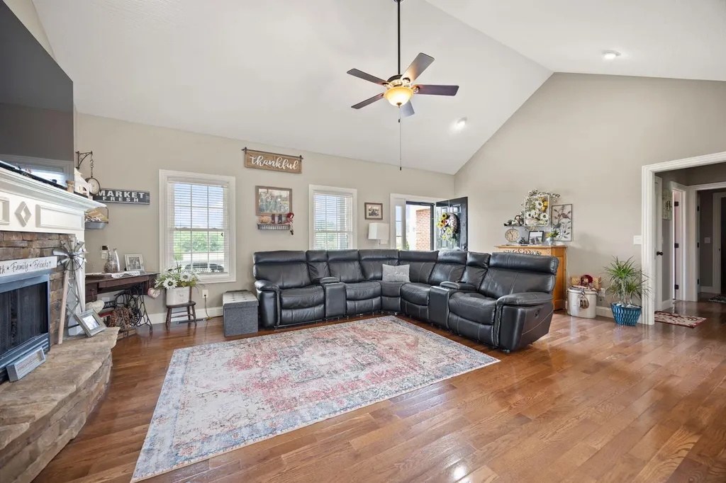 176 Wetland Drive Jamestown KY 42629