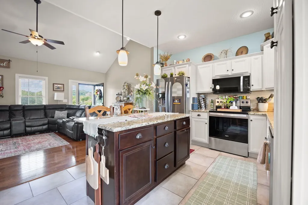 176 Wetland Drive Jamestown KY 42629