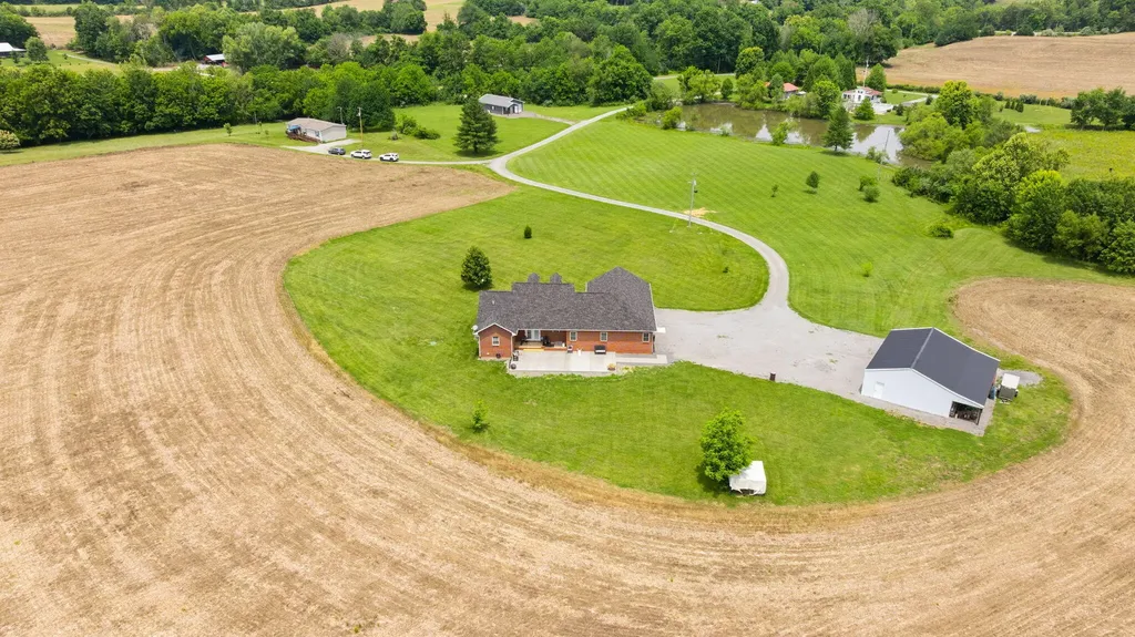 176 Wetland Drive Jamestown KY 42629