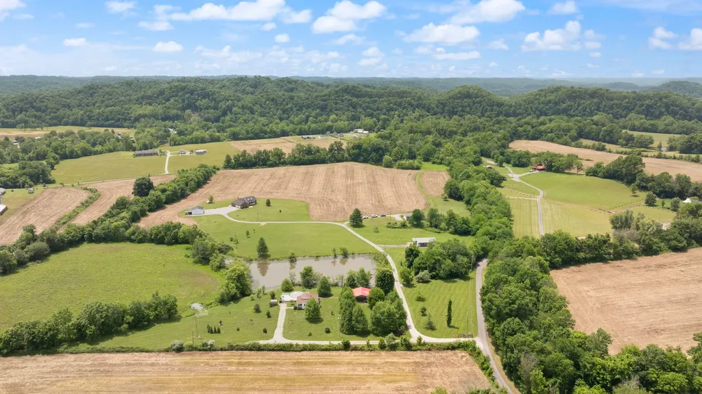 176 Wetland Drive Jamestown KY 42629