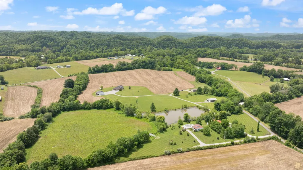 176 Wetland Drive Jamestown KY 42629