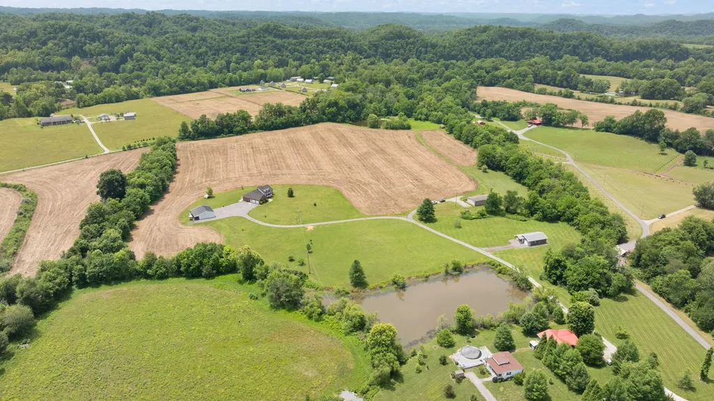 176 Wetland Drive Jamestown KY 42629