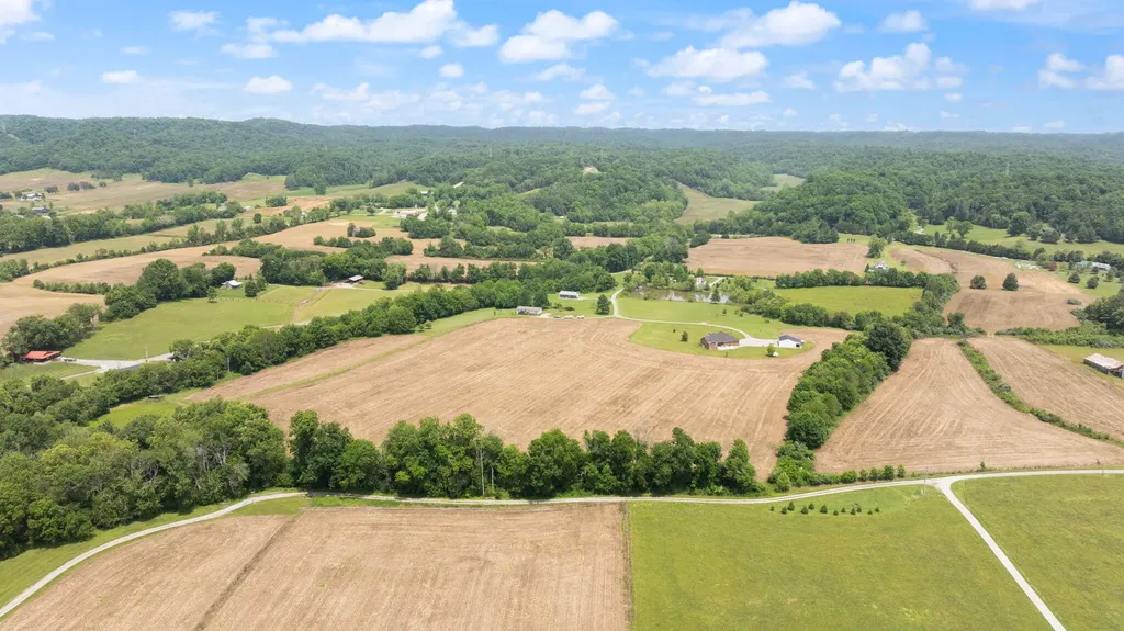 176 Wetland Drive Jamestown KY 42629