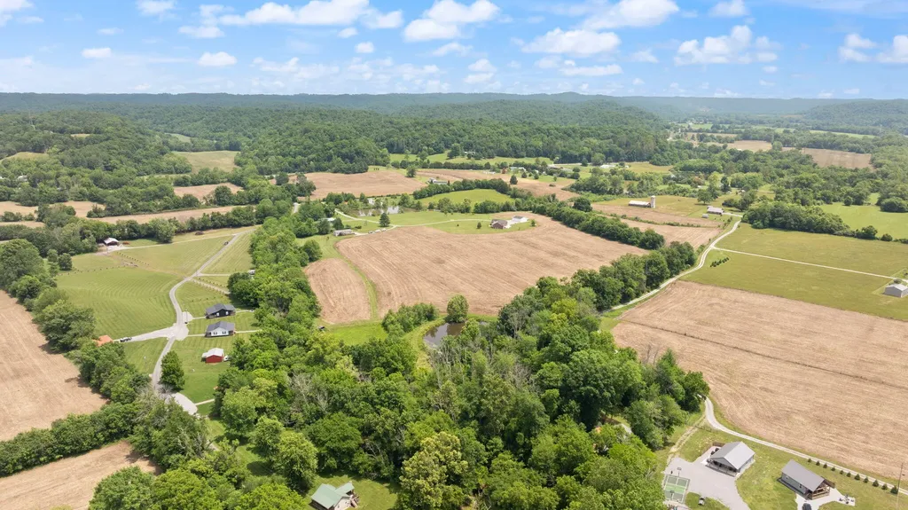 176 Wetland Drive Jamestown KY 42629