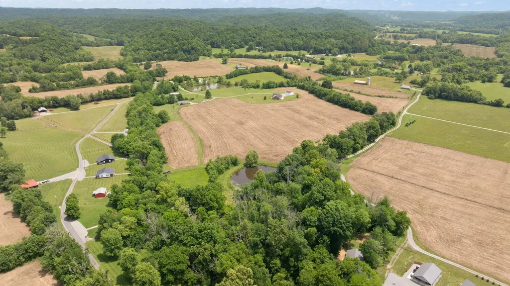 176 Wetland Drive Jamestown KY 42629
