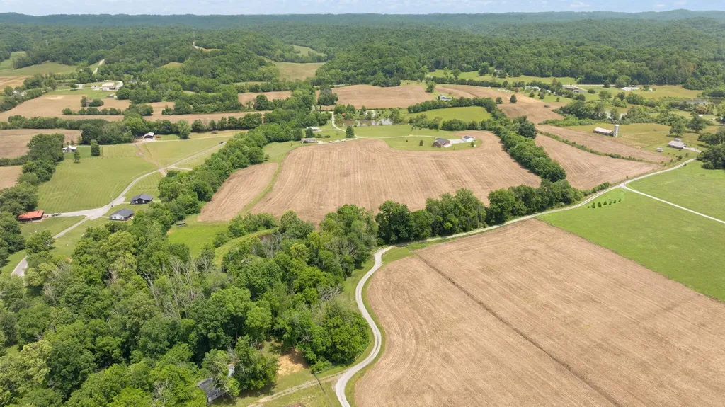 176 Wetland Drive Jamestown KY 42629