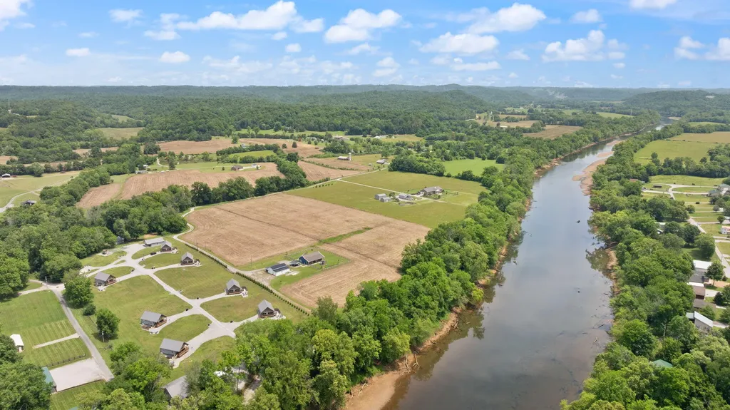 176 Wetland Drive Jamestown KY 42629