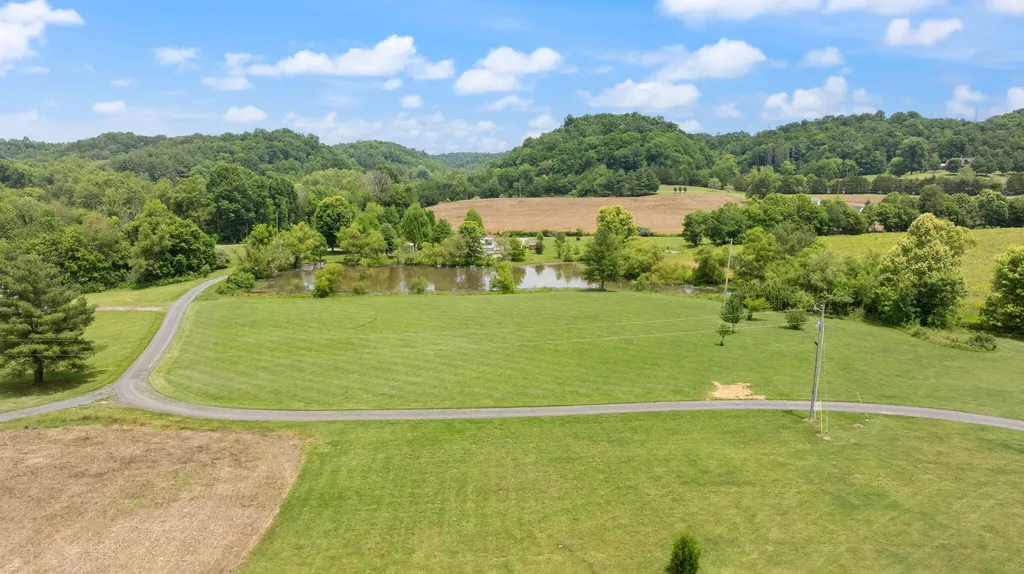 176 Wetland Drive Jamestown KY 42629