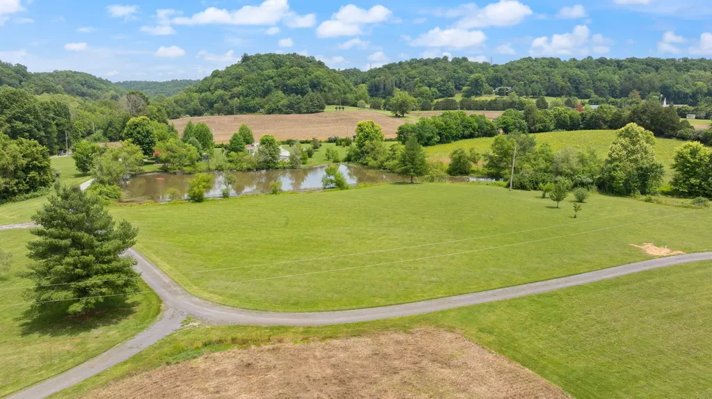 176 Wetland Drive Jamestown KY 42629