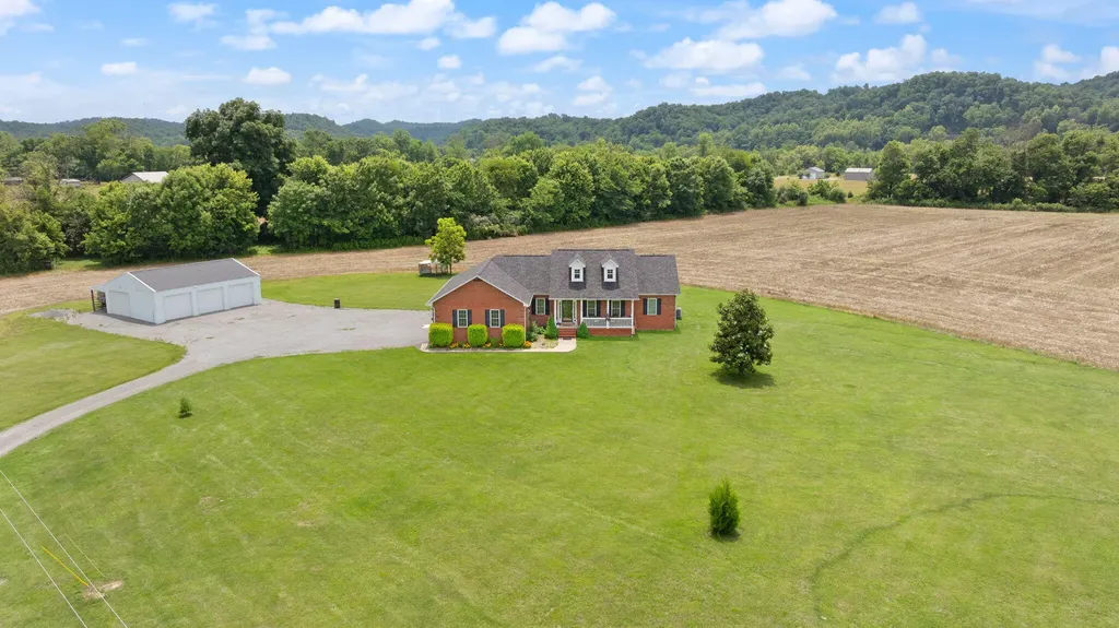176 Wetland Drive Jamestown KY 42629