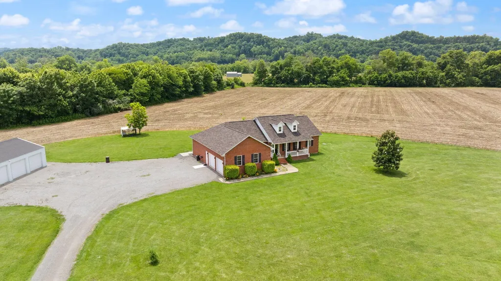 176 Wetland Drive Jamestown KY 42629