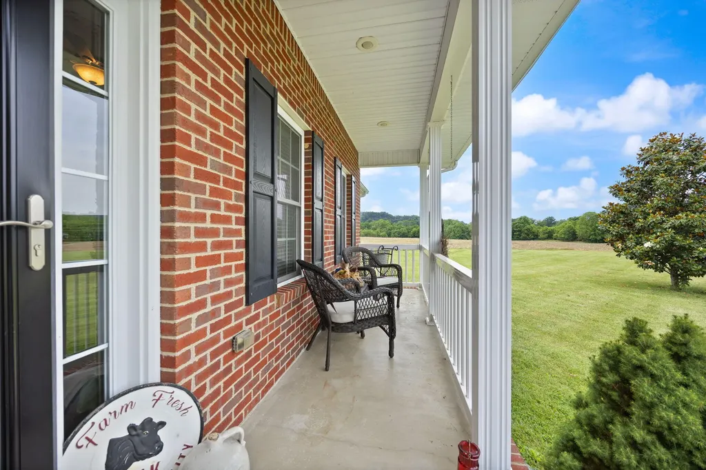 176 Wetland Drive Jamestown KY 42629