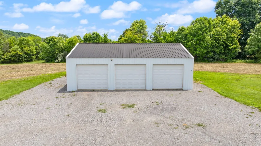 176 Wetland Drive Jamestown KY 42629