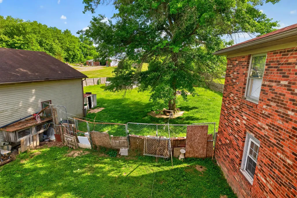 204-208 Liddell Street Perryville KY 40468