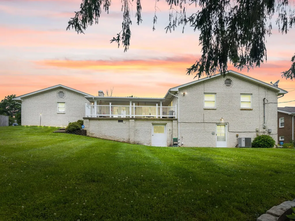 144 Frankie Drive Richmond KY 40475