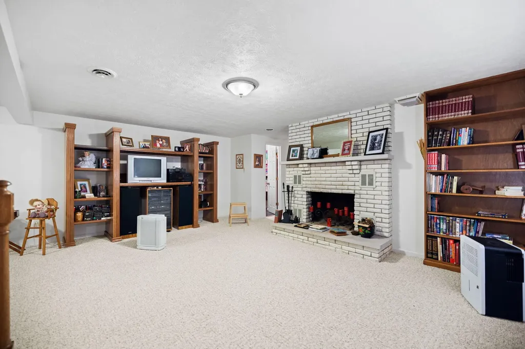 144 Frankie Drive Richmond KY 40475