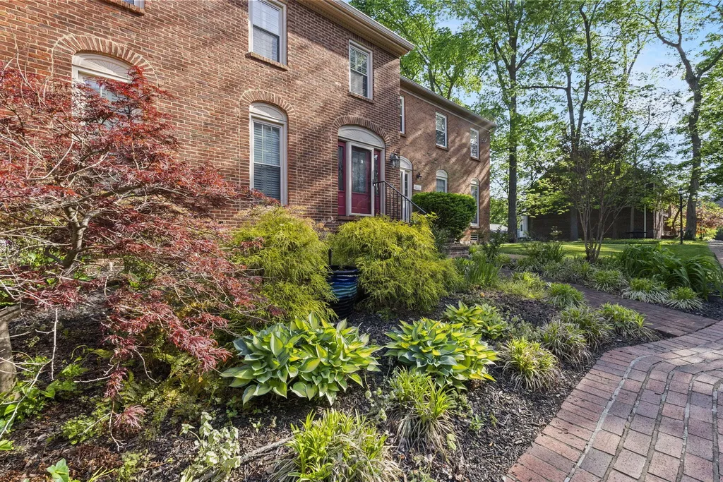 236 Chippendale Circle Lexington KY 40517