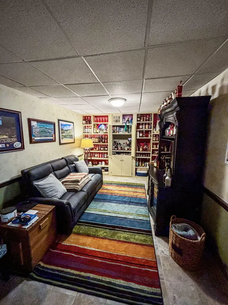 236 Chippendale Circle Lexington KY 40517