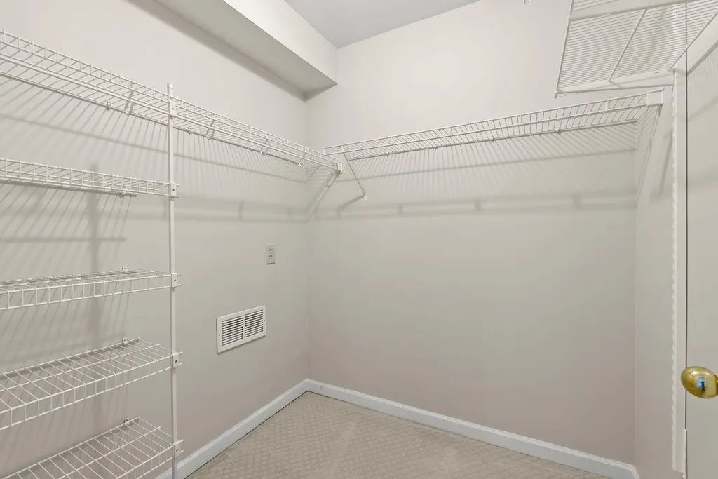 236 Chippendale Circle Lexington KY 40517