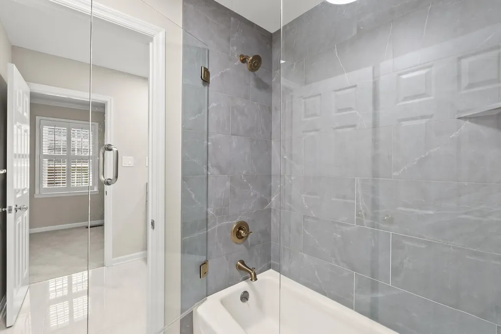 236 Chippendale Circle Lexington KY 40517