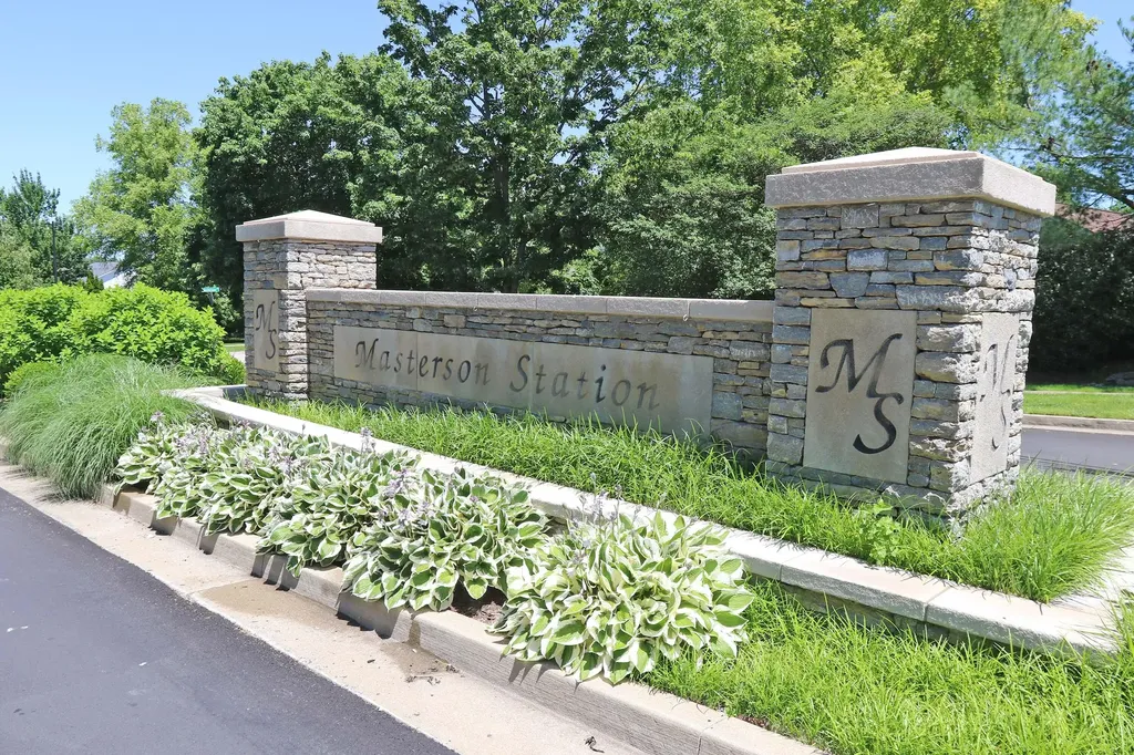 916 Thomas Park Lexington KY 40511