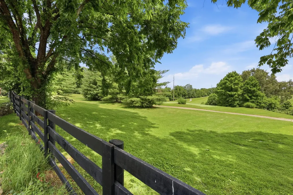 3621 Park Pointe Drive Lexington KY 40509