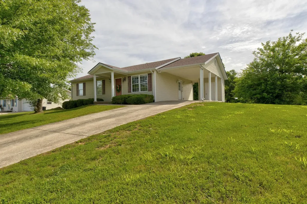 271 Shelton Way Mt Sterling KY 40353