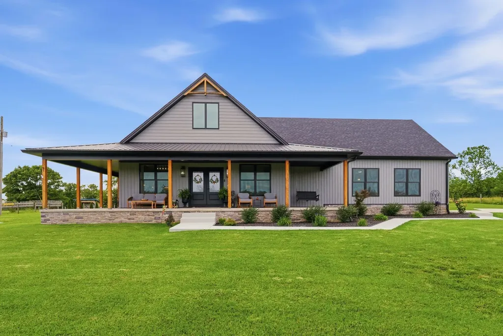 251 Galloway Road Stamping Ground KY 40379