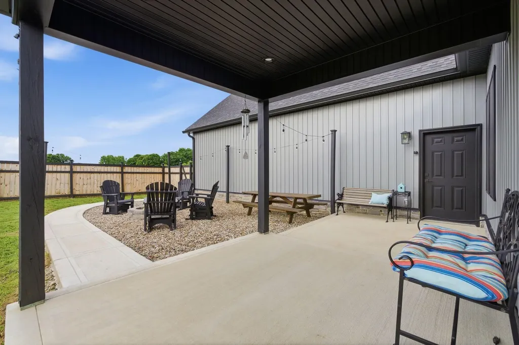 251 Galloway Road Stamping Ground KY 40379