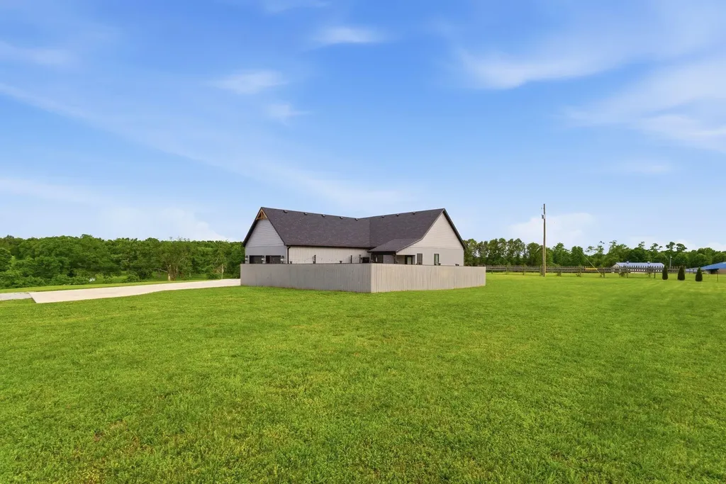 251 Galloway Road Stamping Ground KY 40379