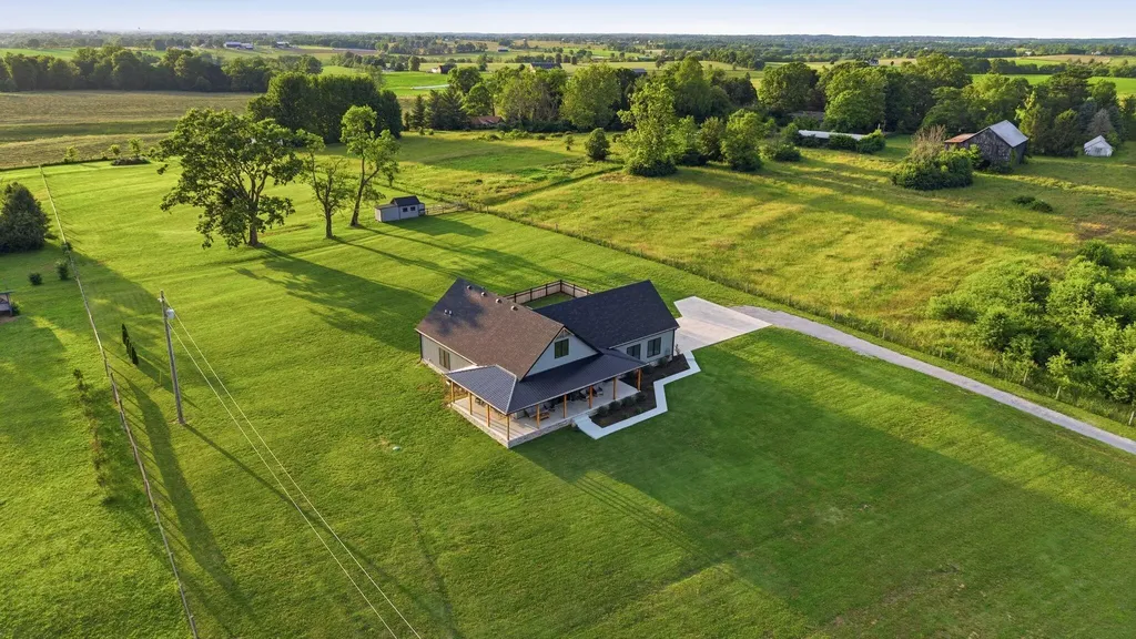 251 Galloway Road Stamping Ground KY 40379